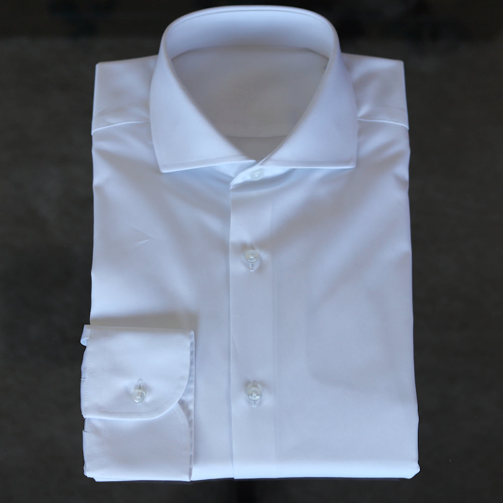 Camisa blanca cuello Italiano